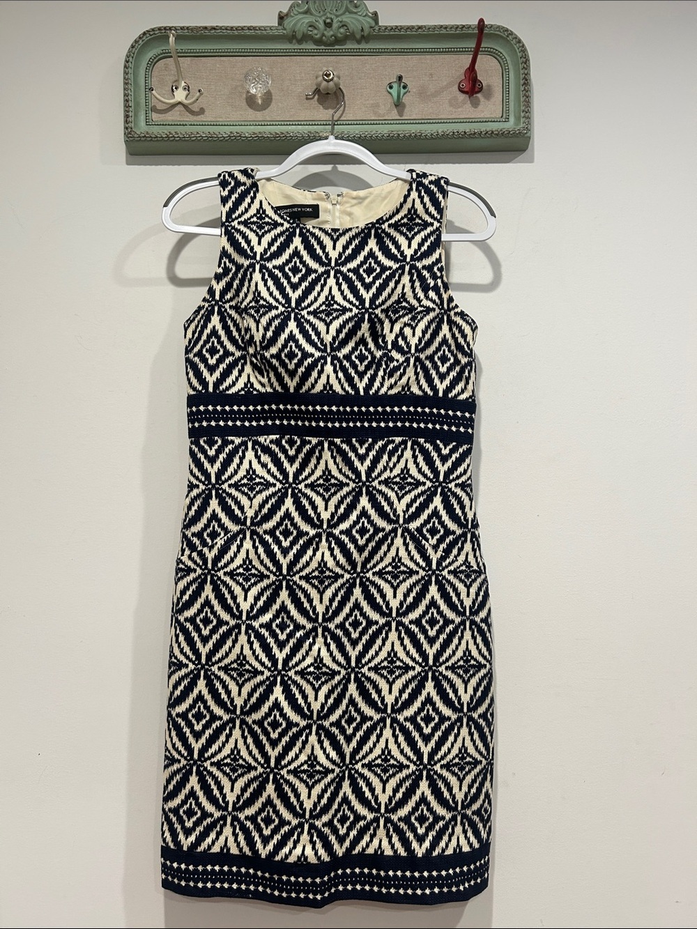 Jones New York Navy and Cream Geometric Sleeveless Pencil Mini Dress women’s 6 M
